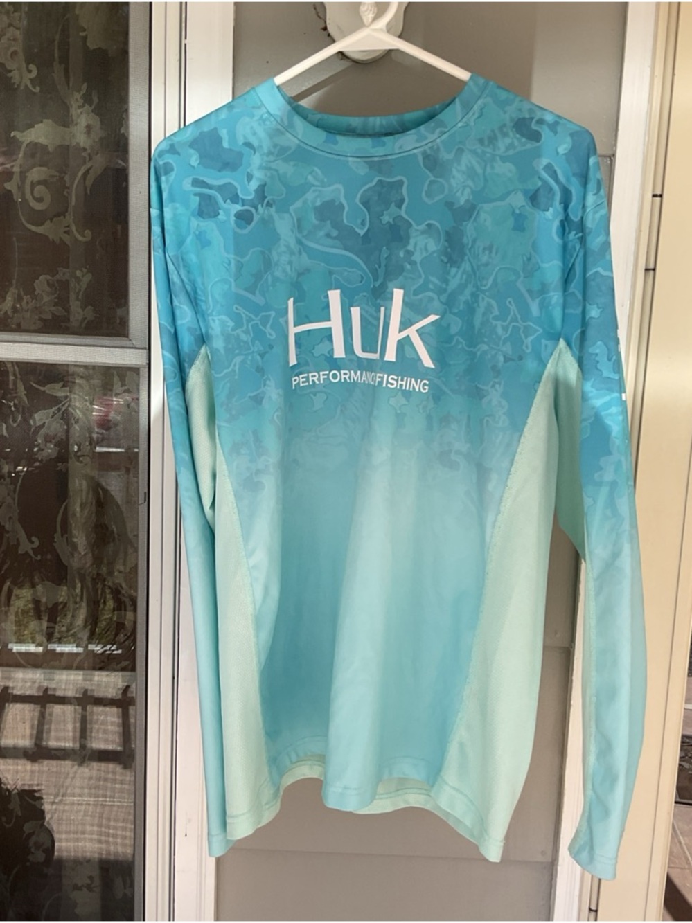 Hulk Shirt Men Top Large teal  aqua Pullover Loose Performance Fishing Beach EUC - Picture 5 of 11